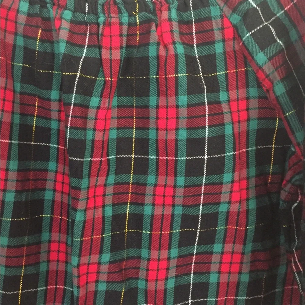 Girl’s Old Navy plaid shirt with good accents  blouse Holiday Christmas red